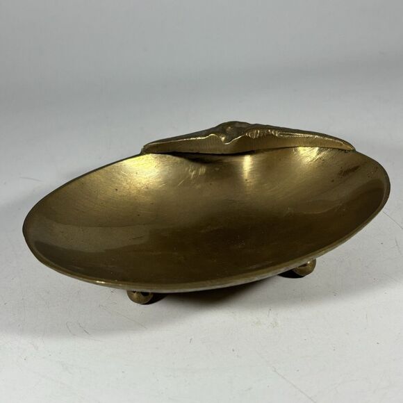 Vintage Solid Brass Clam Shell Trinket/Smudging Footed Dish Leaf Pattern 5.5"‎ W - Picture 1 of 6